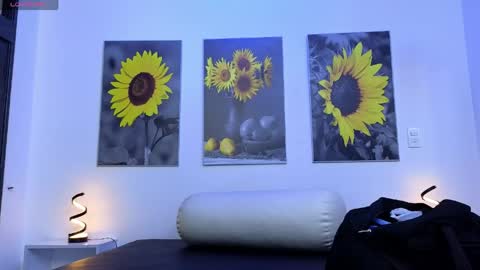 Katalina online show from April 21, 2026, 1:42 am