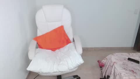 kataley4 online show from February 26, 2025, 2:59 am