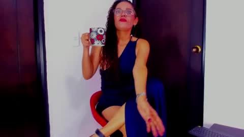 kataleya  online show from June 25, 2026, 12:42 pm