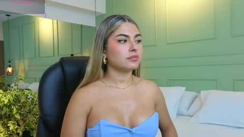 Kat online show from September 14, 2025, 11:42 am