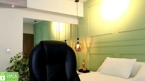 Kat online show from November 6, 2025, 11:44 am