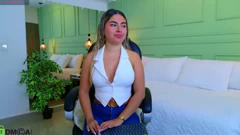 Kat online show from April 21, 2026, 12:00 pm