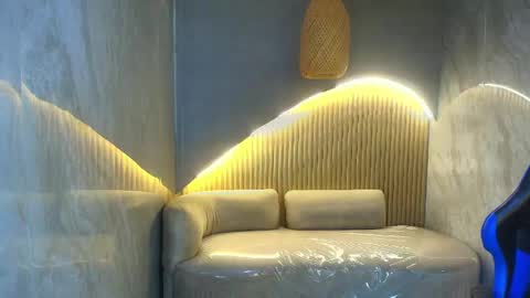 Snapshot of katalina_r chatting on June 3, 2026, 12:30 pm Katalina online show from June 3, 2026, 12:30 pm