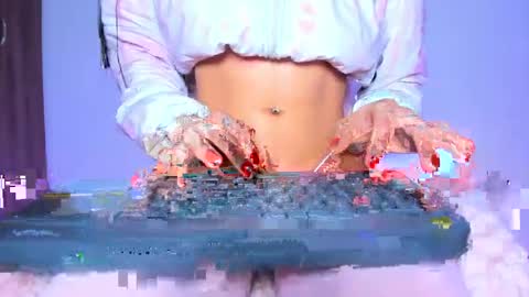 katalinaferreirax online show from April 21, 2026, 10:34 pm
