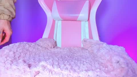 Snapshot of katalinaferreirax chatting on May 19, 2026, 1:22 am katalinaferreirax online show from May 19, 2026, 1:22 am