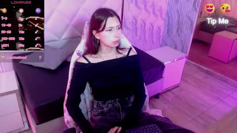 katana_tay online show from January 13, 2026, 3:23 am