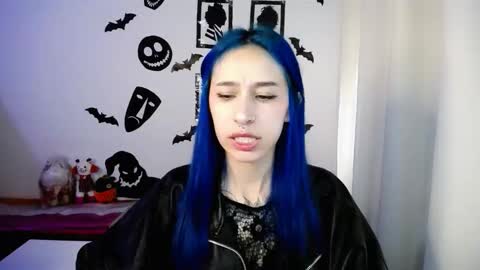 Maca online show from October 15, 2025, 4:29 pm