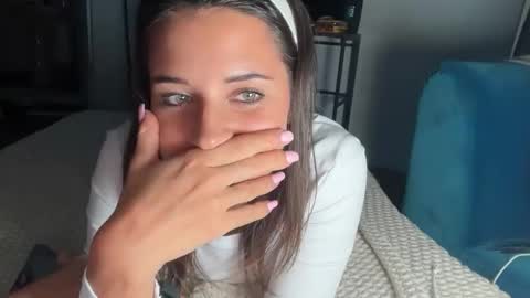 katarasimon online show from November 22, 2025, 5:28 am