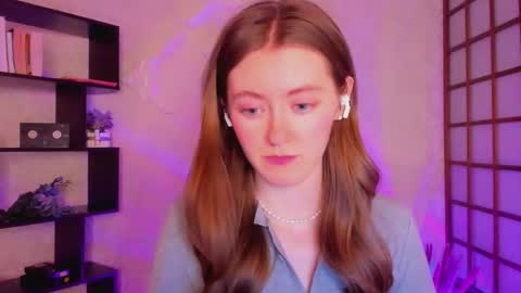 Kate online show from December 27, 2024, 5:09 am