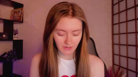 Kate online show from February 19, 2025, 5:27 am