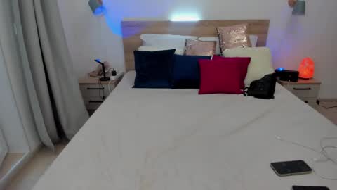 kate_redgar online show from September 15, 2025, 1:55 pm