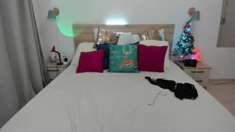 kate_redgar online show from January 15, 2026, 1:37 pm