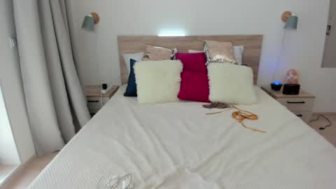 kate_redgar online show from May 8, 2026, 8:41 am