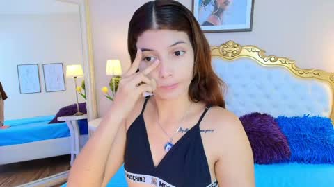 katee Martinez online show from April 17, 2026, 7:39 pm