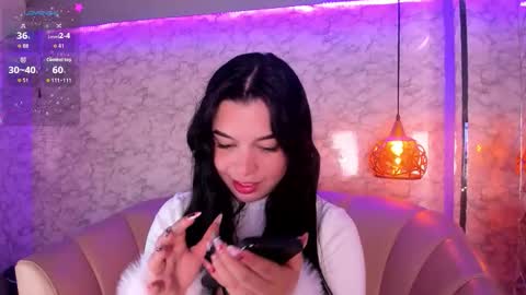 Snapshot of kateleeh_ chatting on November 4, 2025, 12:43 am Kate online show from November 4, 2025, 12:43 am