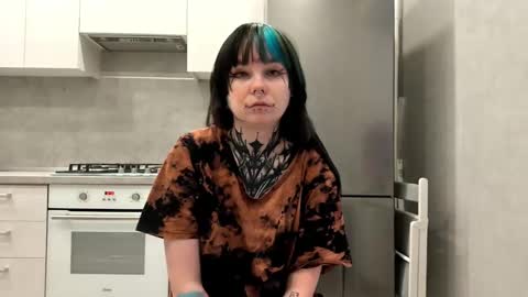 Snapshot of katelynnjenness chatting on January 6, 2026, 7:23 am Milana online show from January 6, 2026, 7:23 am