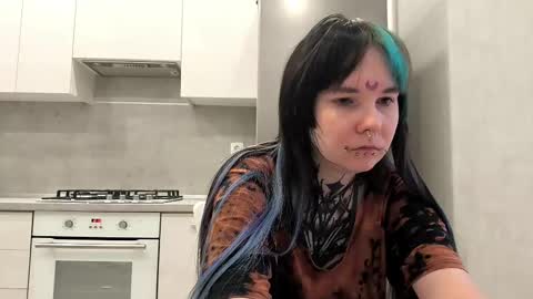 Snapshot of katelynnjenness chatting on January 11, 2026, 7:02 am Milana online show from January 11, 2026, 7:02 am