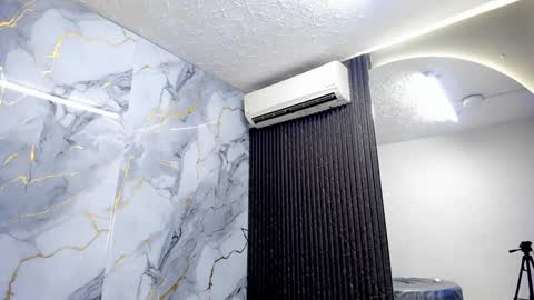 Im Katherine but call me Kate  online show from January 18, 2025, 12:15 pm