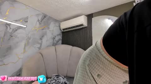 Im Katherine but call me Kate  online show from February 18, 2025, 12:06 pm