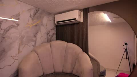 Im Katherine but call me Kate  online show from April 8, 2026, 12:05 pm