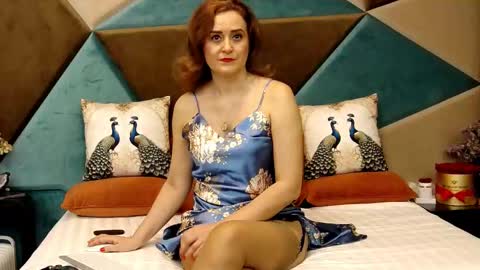 KateQueenston --  online show from March 12, 2025, 8:52 pm