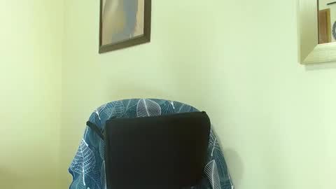 katerineleon online show from September 17, 2025, 9:38 pm