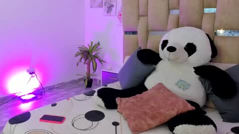 Katerosse2  online show from April 21, 2026, 12:11 pm