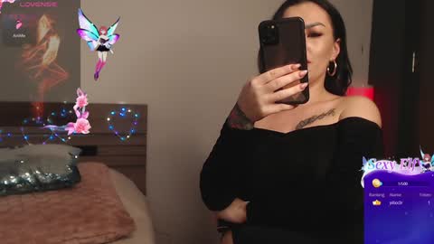 KateyRiva online show from January 16, 2025, 9:51 pm