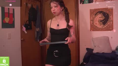 Katerine online show from December 4, 2025, 2:21 am