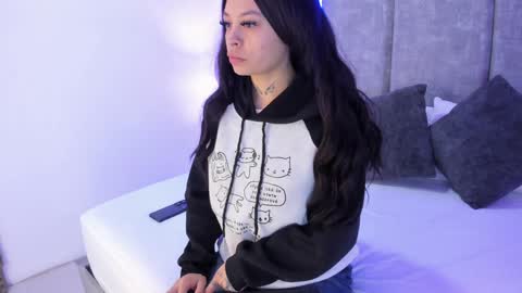 KatheGomez  online show from February 6, 2025, 11:21 am