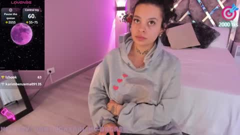 KatheGomez  online show from February 18, 2025, 9:10 am