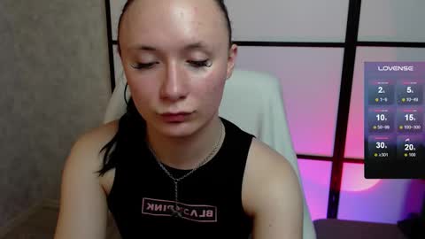 katherine_reinhart online show from October 15, 2025, 3:45 pm