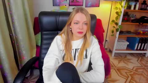 Katherine online show from March 11, 2025, 7:36 pm