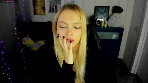 Katherine online show from October 20, 2025, 5:57 pm