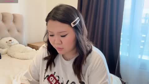 katherinekiss_ online show from April 24, 2026, 1:24 pm