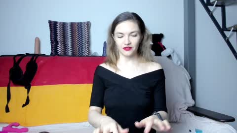 Katherine online show from December 12, 2024, 3:37 pm