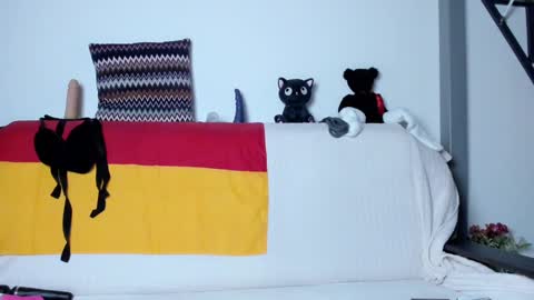 Katherine online show from February 6, 2025, 4:03 pm