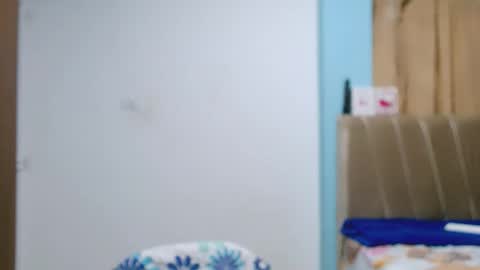 natalia online show from April 22, 2026, 12:39 pm