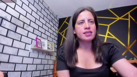 Paola online show from January 14, 2025, 3:36 pm