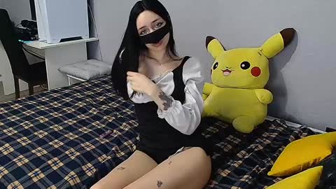 KathrineBerry online show from December 16, 2024, 6:43 am