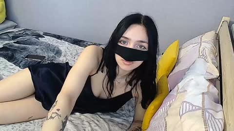 KathrineBerry online show from February 8, 2025, 5:40 am