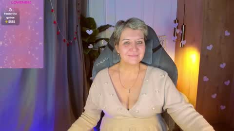 Snapshot of kathy_sunn chatting on February 17, 2025, 11:13 am Kathy online show from February 17, 2025, 11:13 am