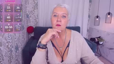 Snapshot of kathy_sunn chatting on October 9, 2025, 7:28 am Kathy online show from October 9, 2025, 7:28 am