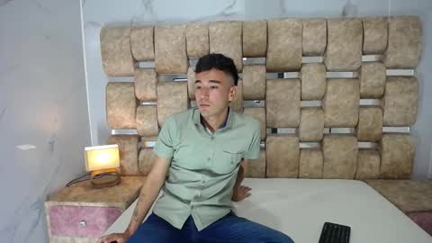 Kaht y Aiden online show from January 12, 2026, 7:41 pm