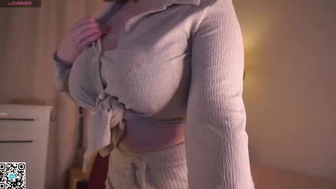 Aneta online show from October 12, 2025, 9:08 am