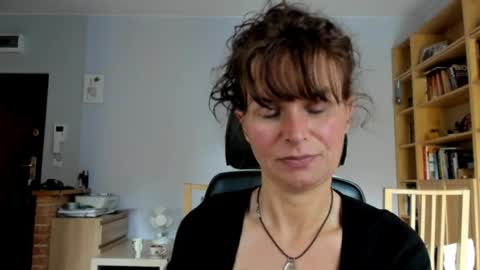 KATHY online show from October 25, 2025, 1:51 pm