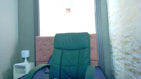 Katia online show from September 30, 2025, 11:59 am