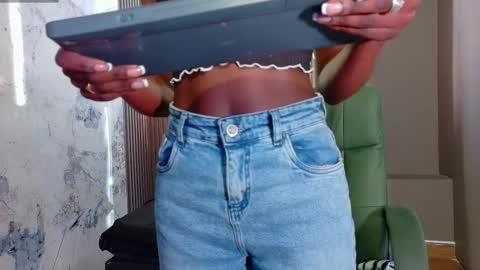 Katia online show from November 21, 2025, 11:53 am