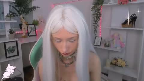 Katia  online show from October 29, 2025, 6:26 am