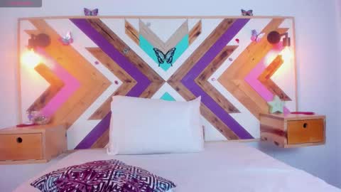 Katia online show from October 21, 2025, 7:47 pm